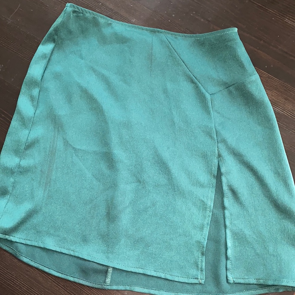 Silk dark green mini skirt